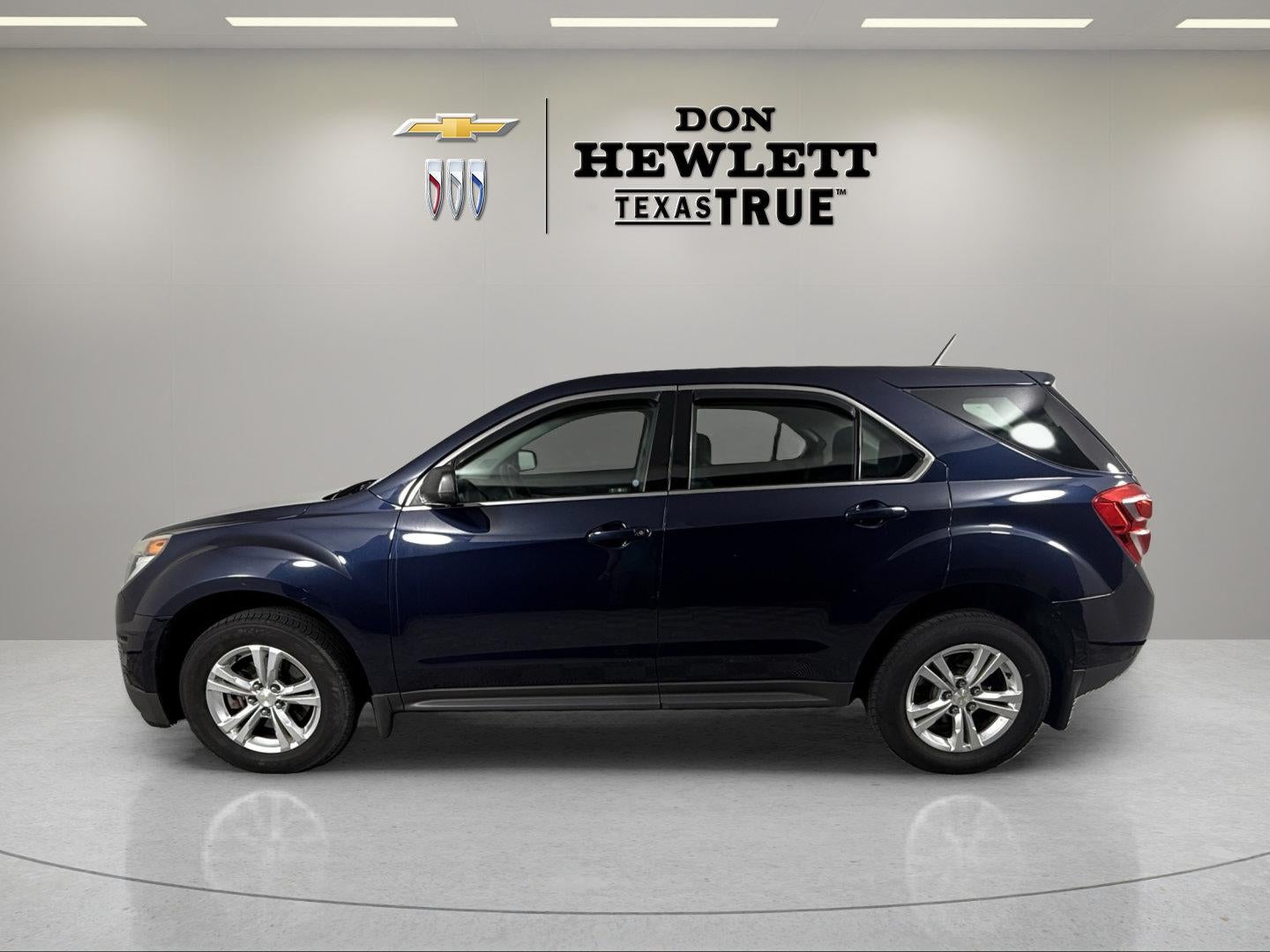 Used 2017 Chevrolet Equinox LS with VIN 2GNALBEK5H1557267 for sale in Georgetown, TX