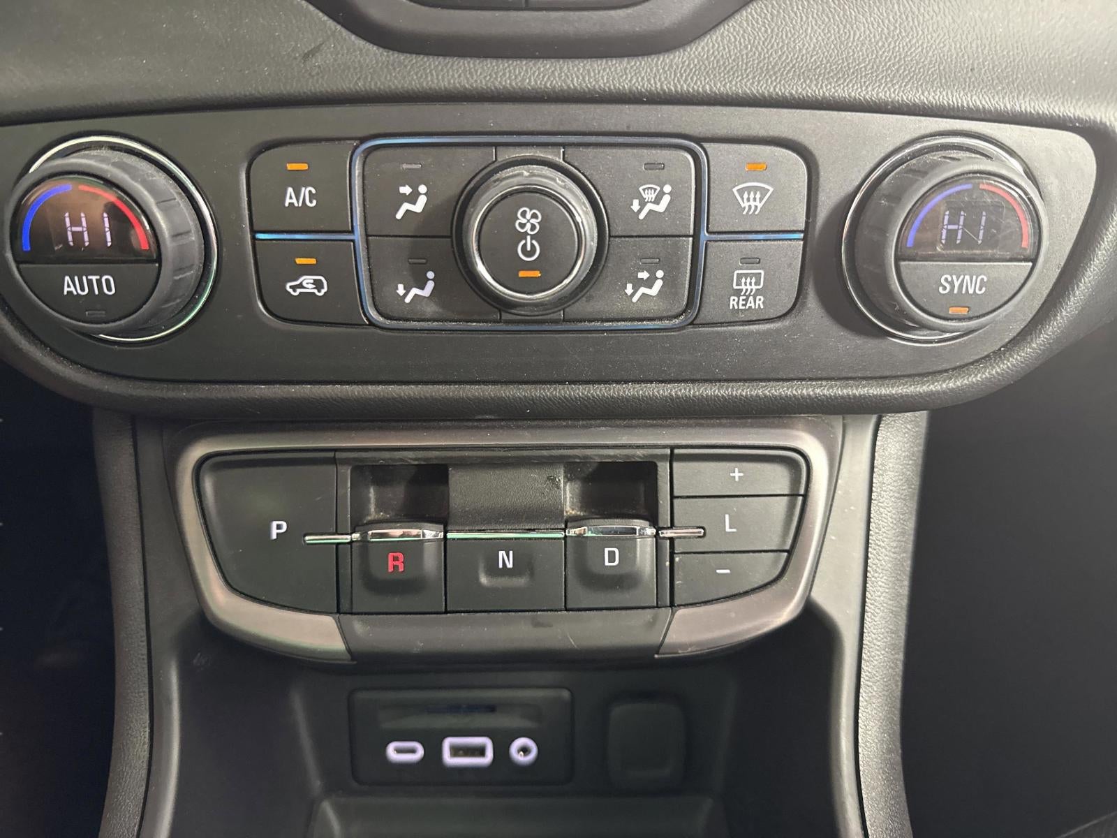 2023 GMC Terrain AT4