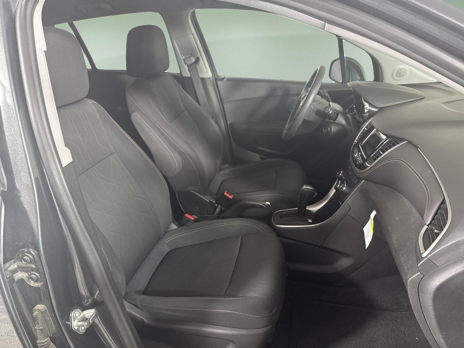 2019 Chevrolet Trax LT - Photo 19