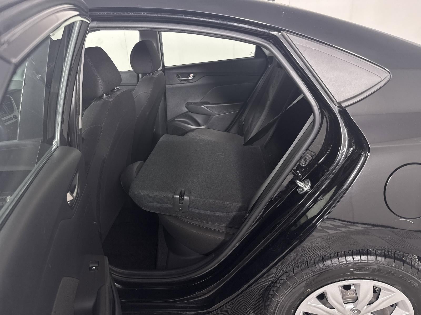 2022 Hyundai Accent SE