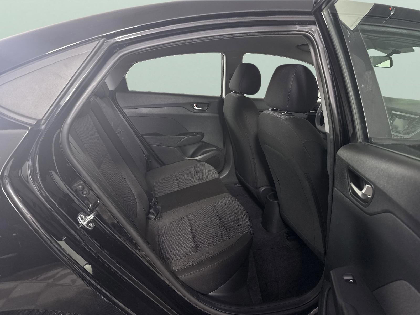 2022 Hyundai Accent SE