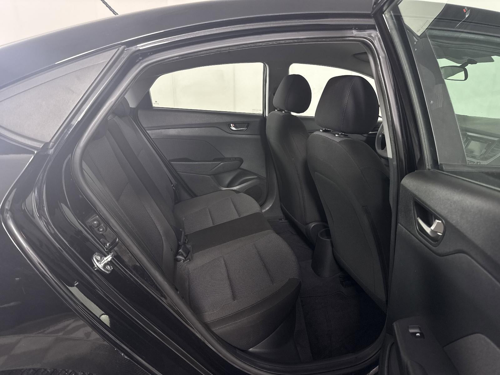 2022 Hyundai Accent SE