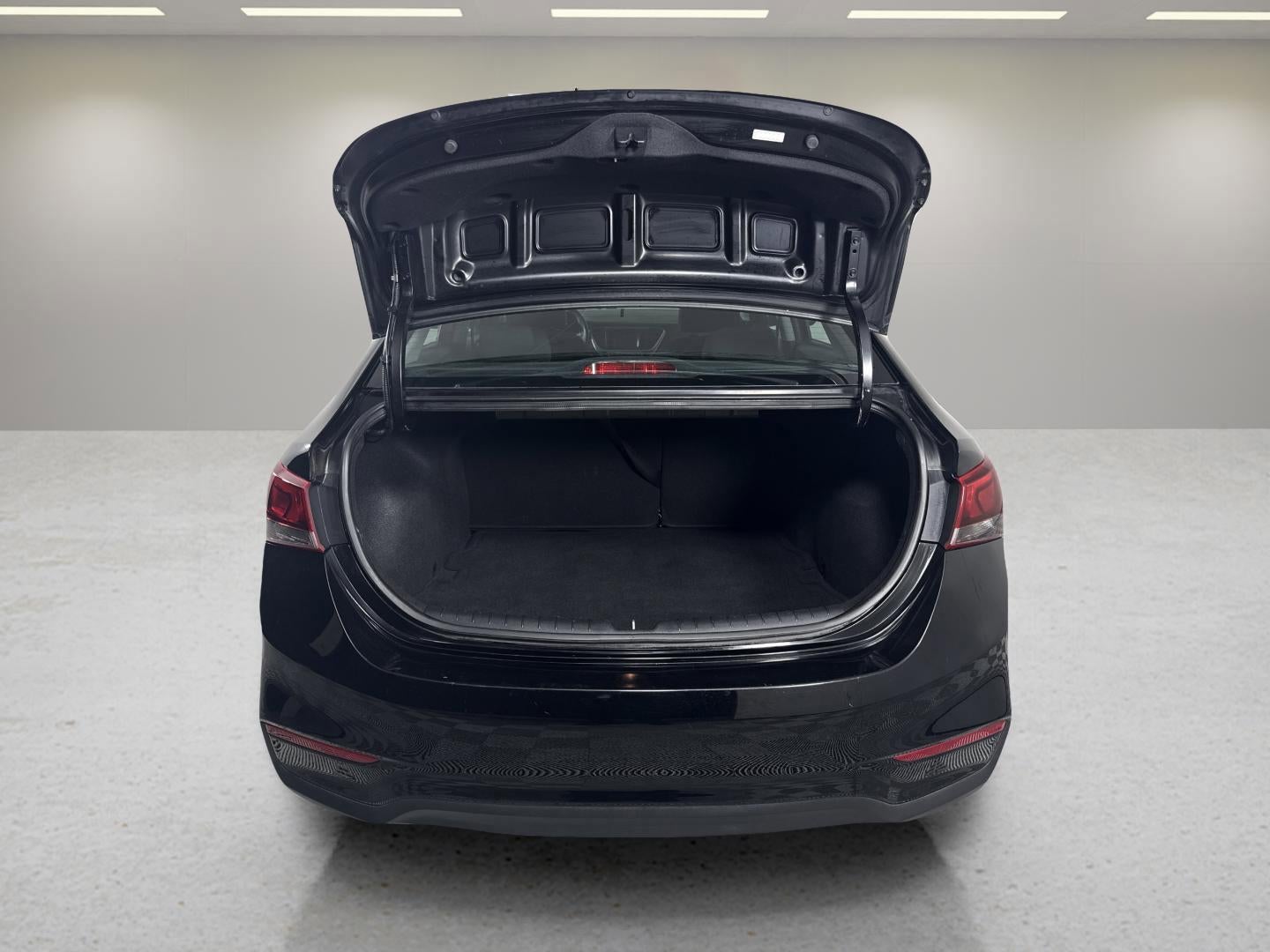 2022 Hyundai Accent SE