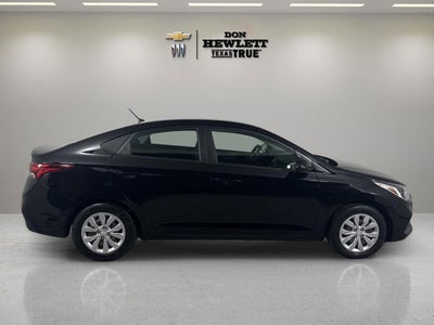 2022 Hyundai Accent SE