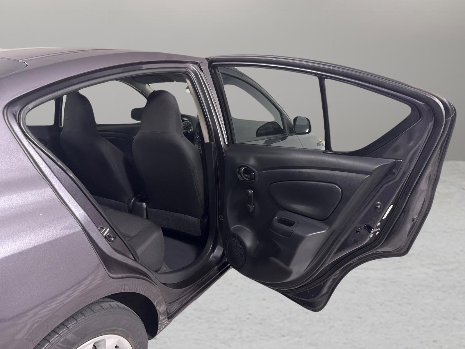 2015 Nissan Versa S Plus