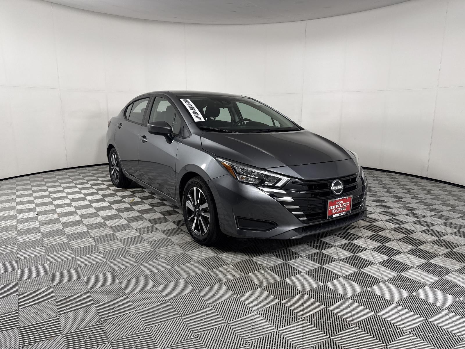 2025 Nissan Versa SV