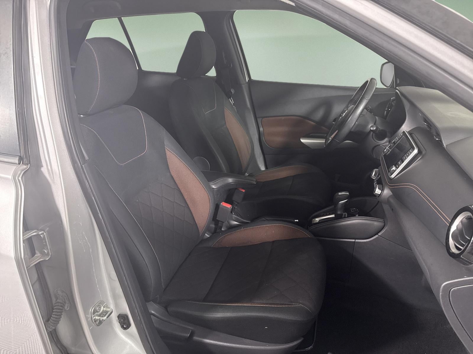 2019 Nissan Kicks SR