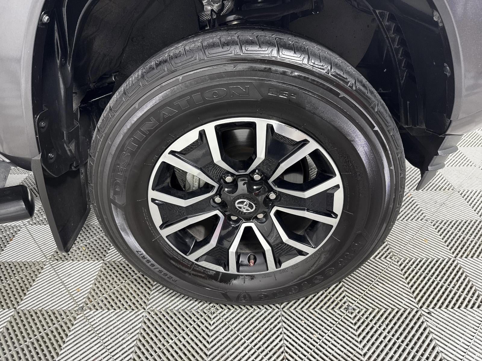 2022 Toyota Tacoma 2WD SR5