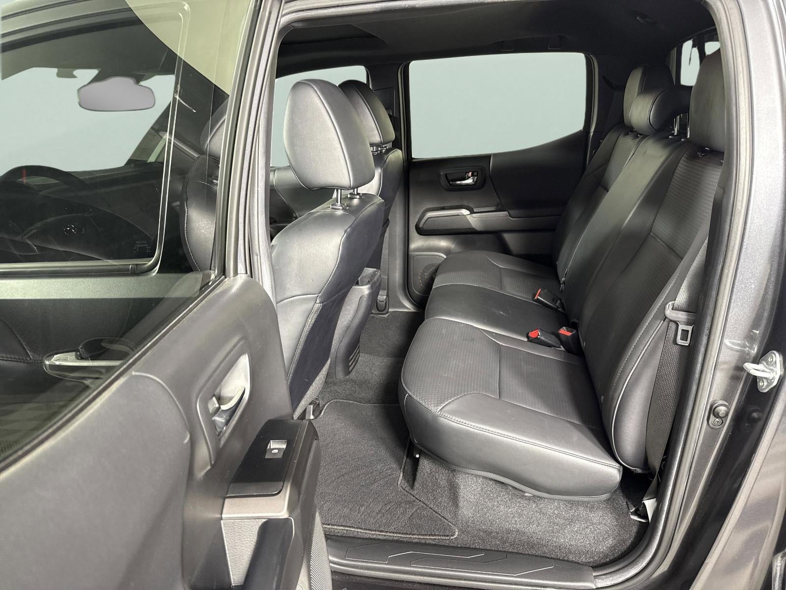 2022 Toyota Tacoma 2WD SR5