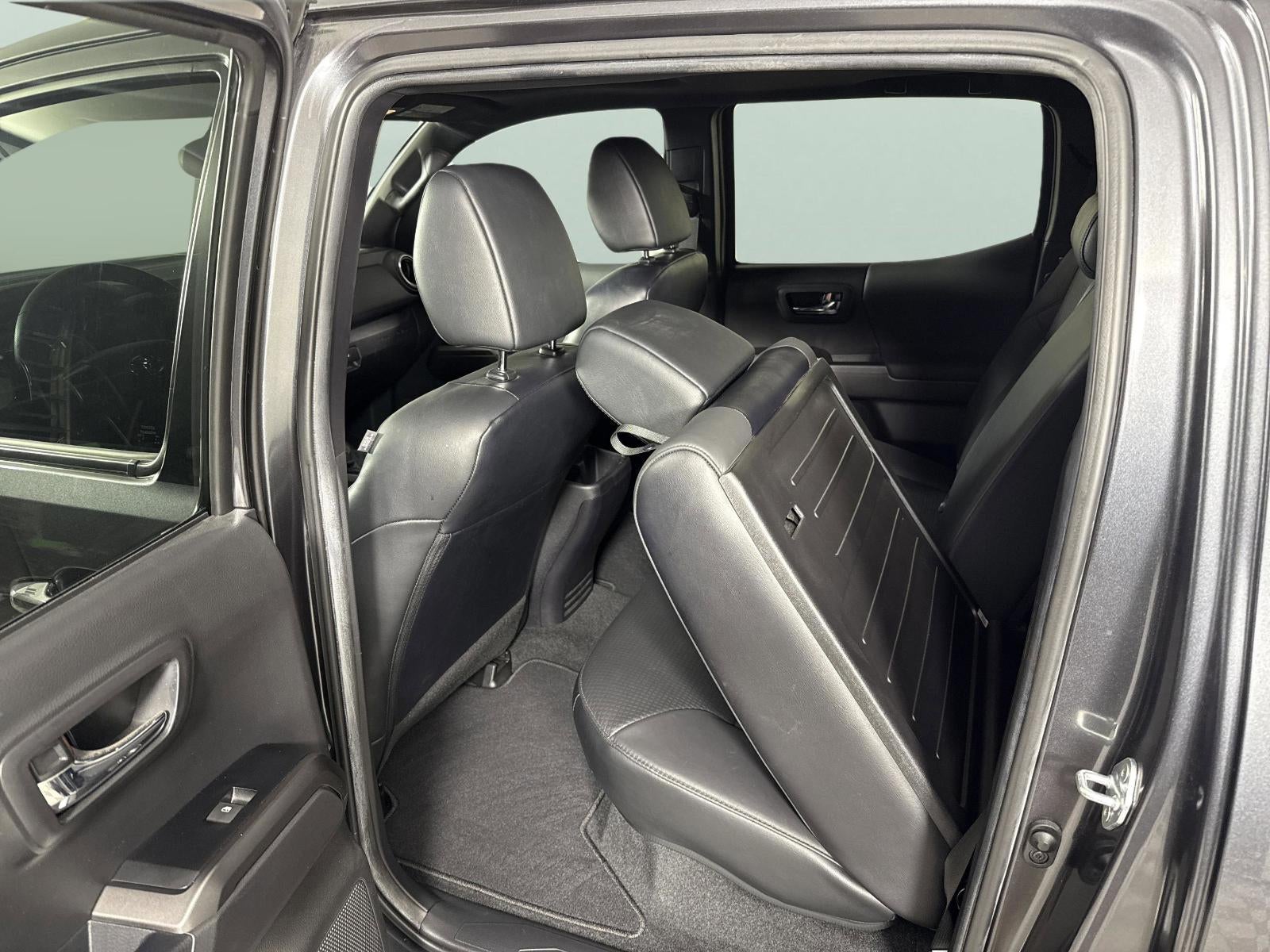 2022 Toyota Tacoma 2WD SR5