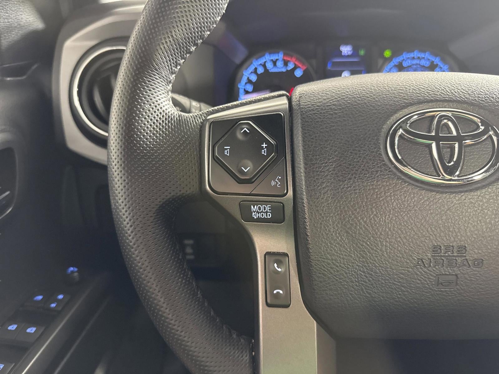2022 Toyota Tacoma 2WD SR5