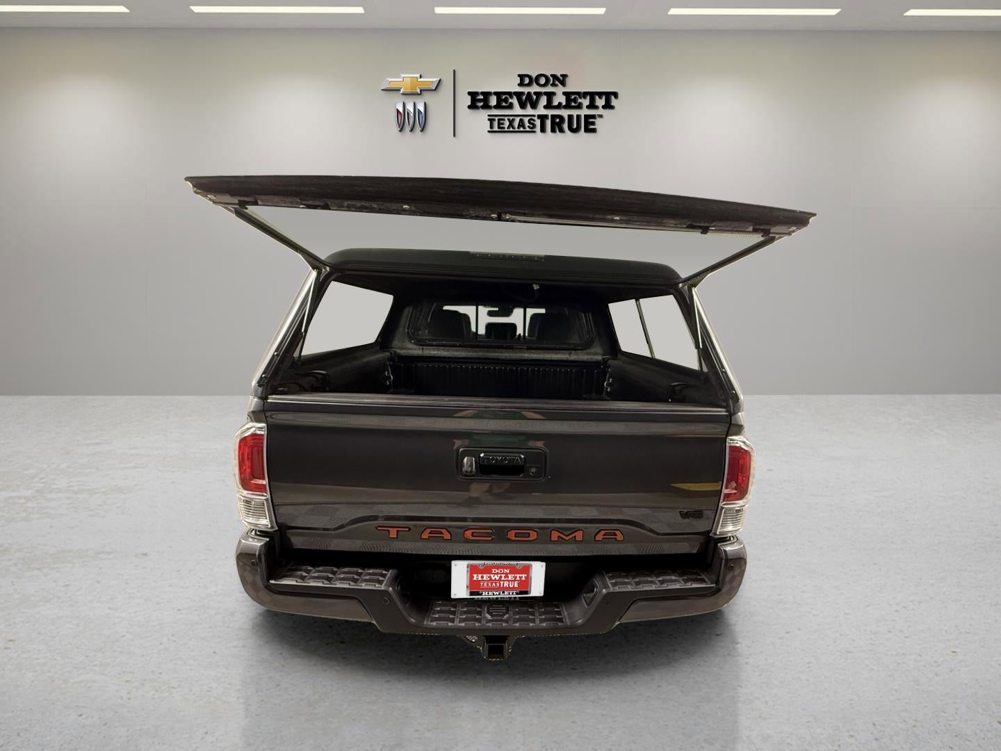 2022 Toyota Tacoma 2WD SR5