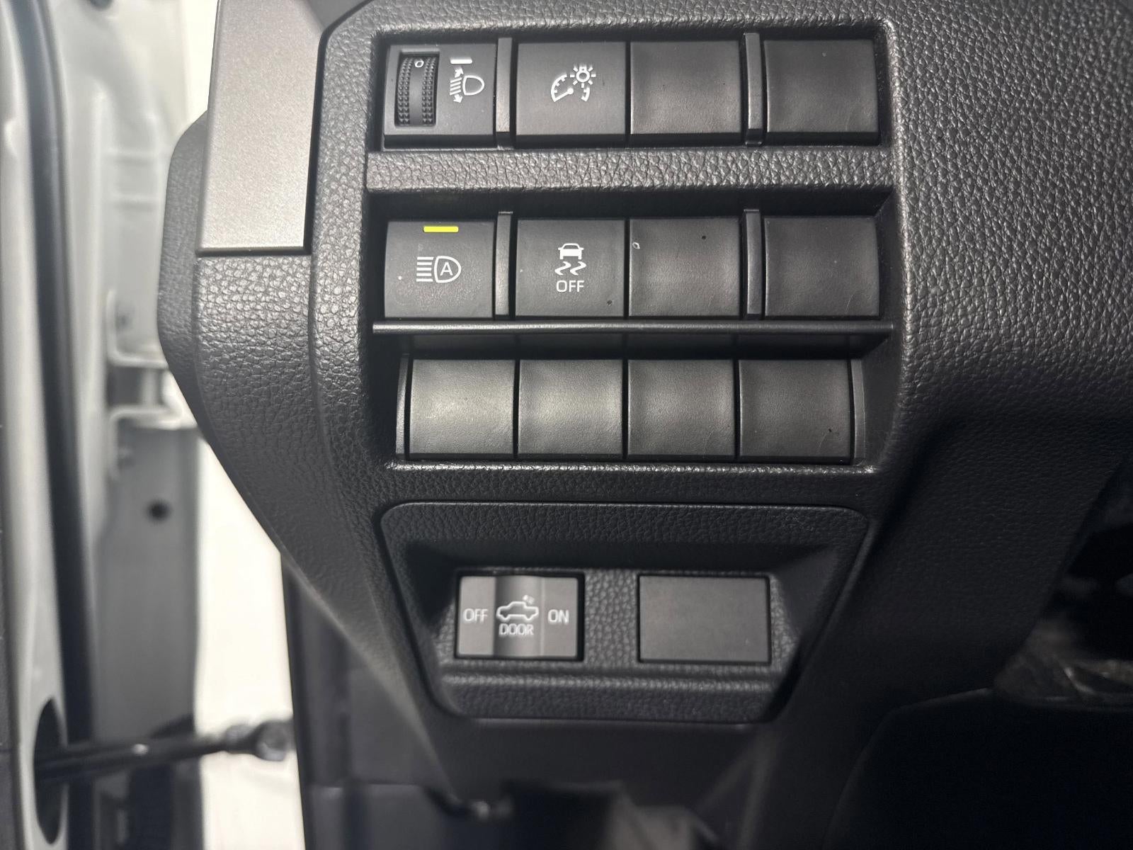 2024 Toyota Tacoma 4WD SR5