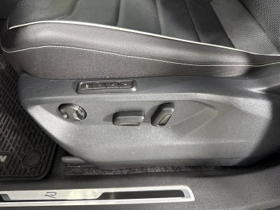 2024 Volkswagen Tiguan SEL R-Line