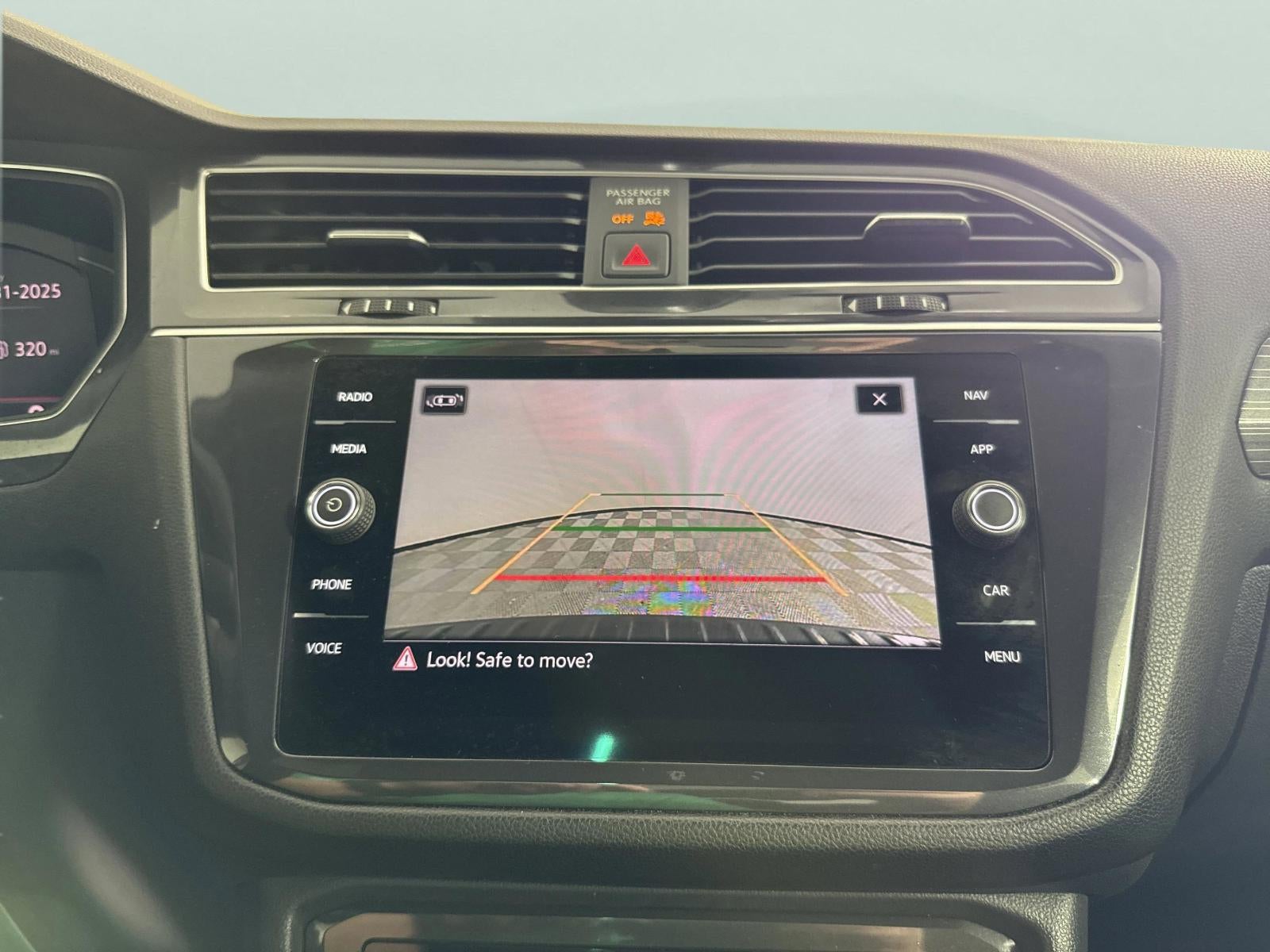 2024 Volkswagen Tiguan SEL R-Line