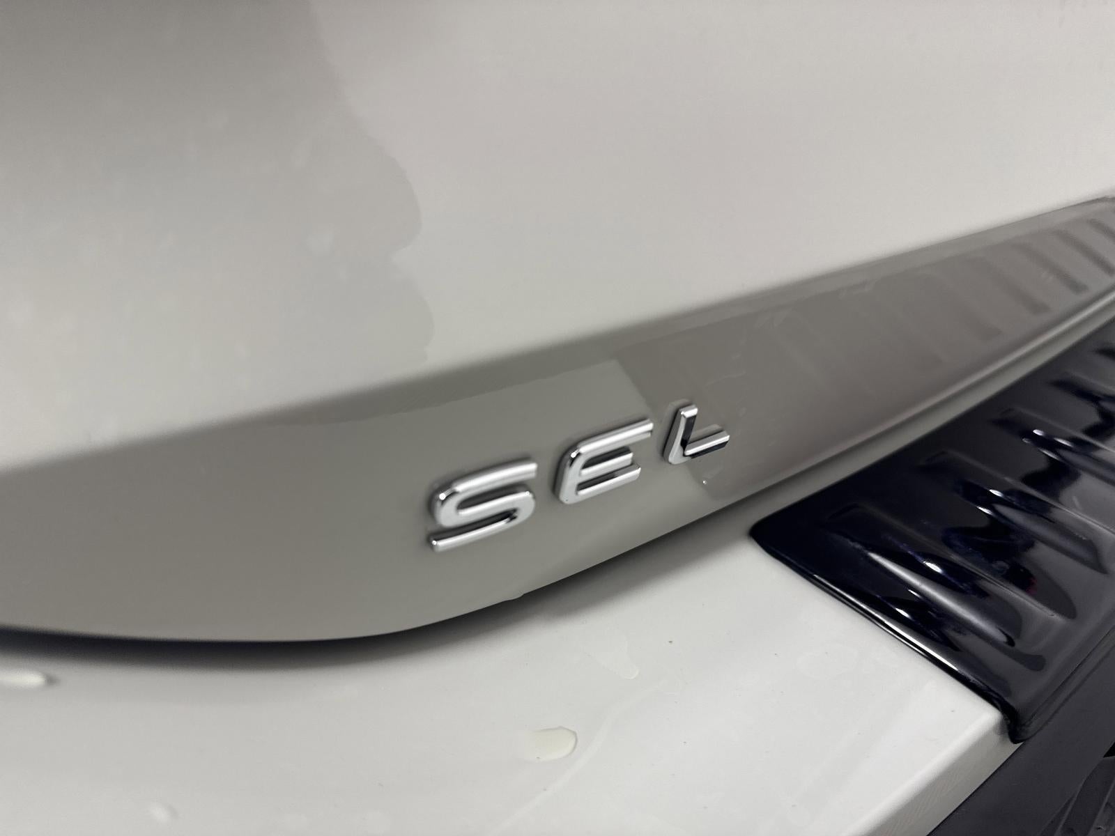 2025 Volkswagen Tiguan SEL R-Line