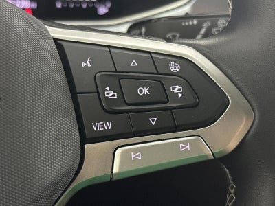 2025 Volkswagen Taos SE