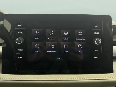 2025 Volkswagen Taos SE