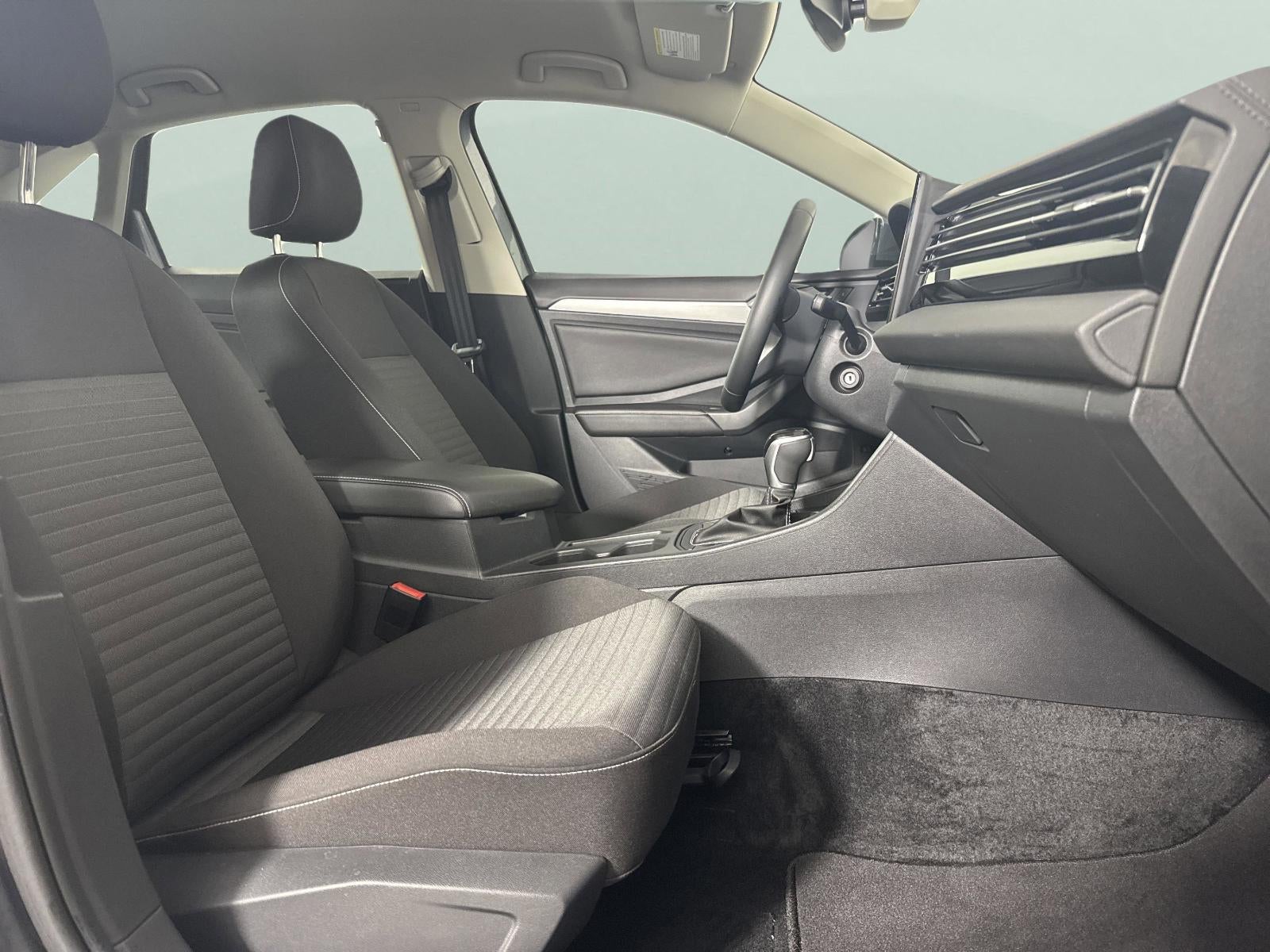 2025 Volkswagen Jetta S