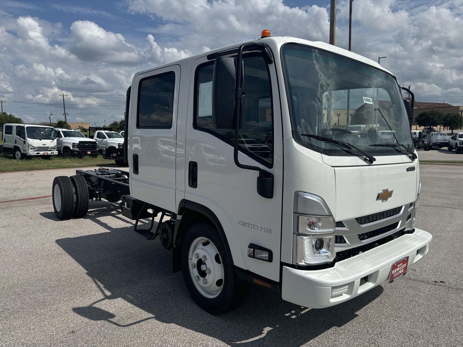 2025 Chevrolet Low Cab Forward 4500 NA