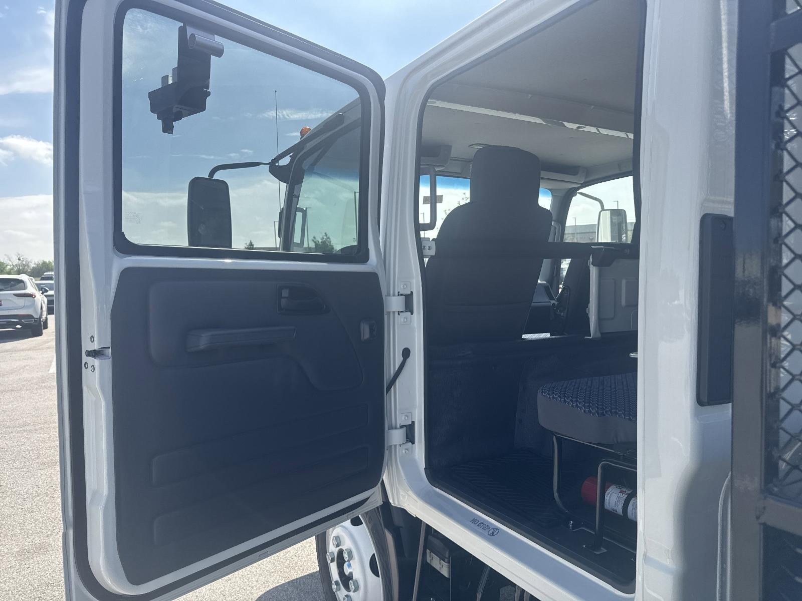 2026 Chevrolet Low Cab Forward 4500 HG NA