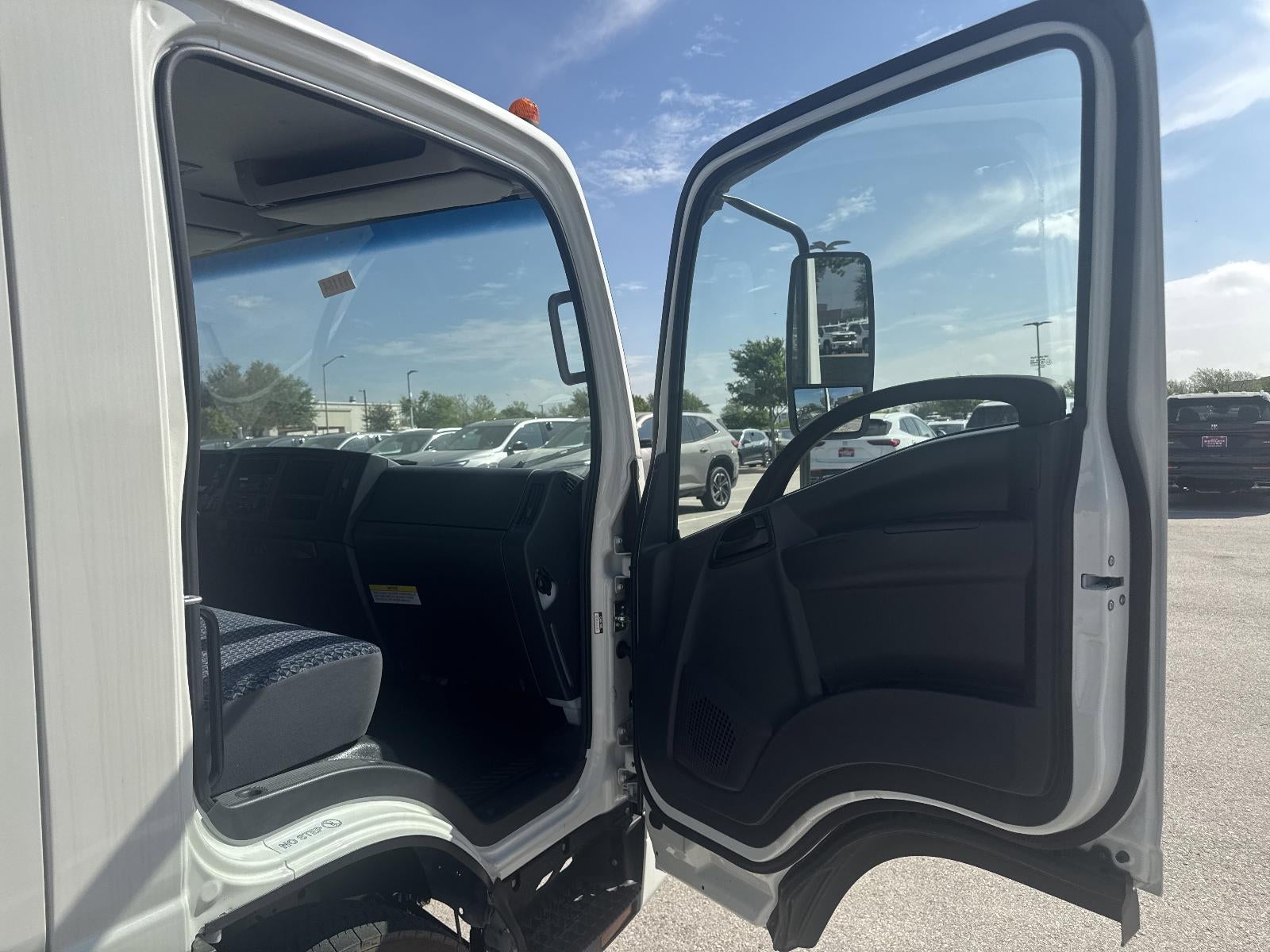 2026 Chevrolet Low Cab Forward 4500 HG NA