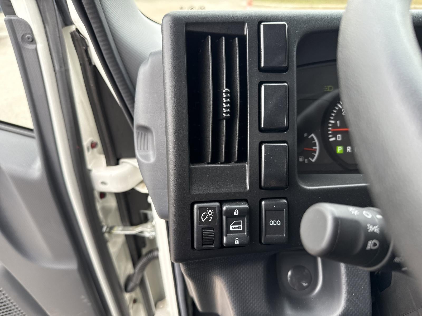 2025 Chevrolet Low Cab Forward 5500 XG NA