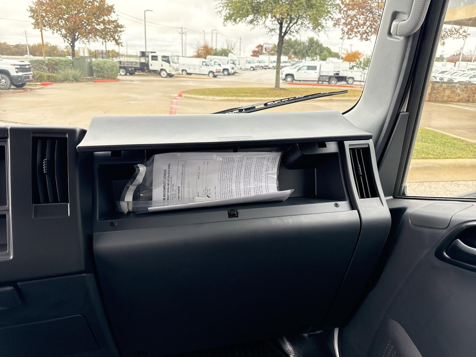 2025 Chevrolet Low Cab Forward 5500 XG NA