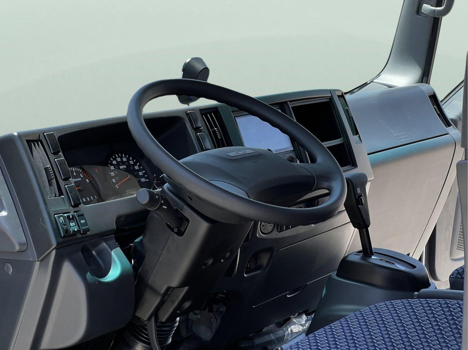 2025 Chevrolet Low Cab Forward 5500 XG NA