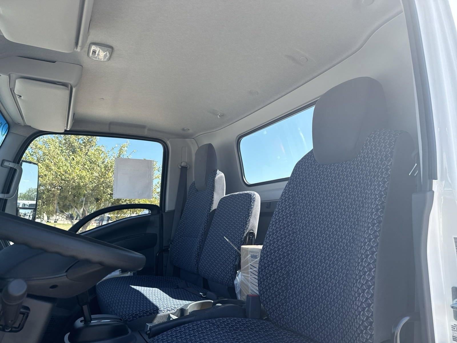 2025 Chevrolet Low Cab Forward 5500 XG NA