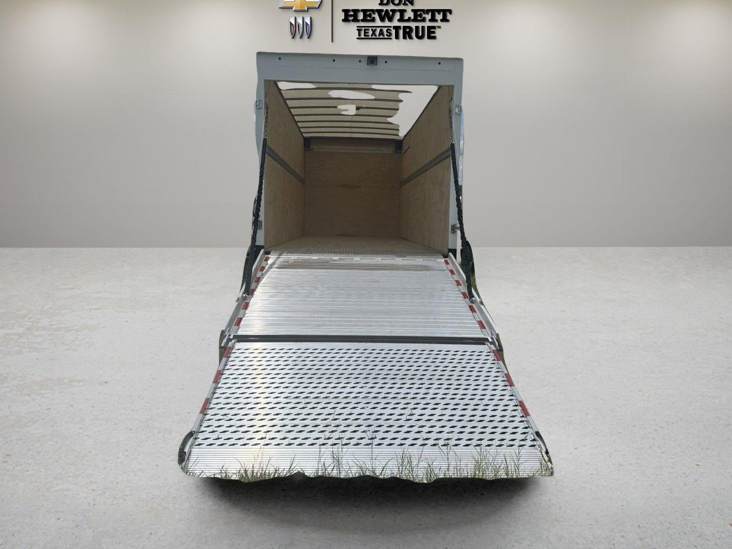 2025 Chevrolet Low Cab Forward 5500 XG NA