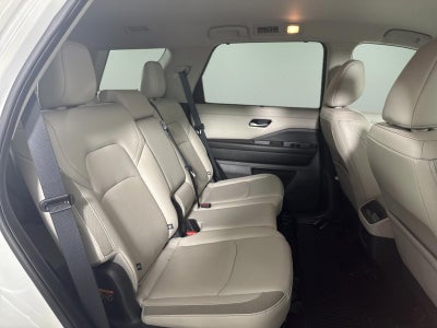 2024 Nissan Pathfinder SL FWD