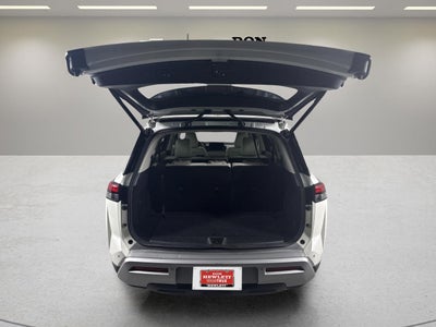 2024 Nissan Pathfinder SL FWD