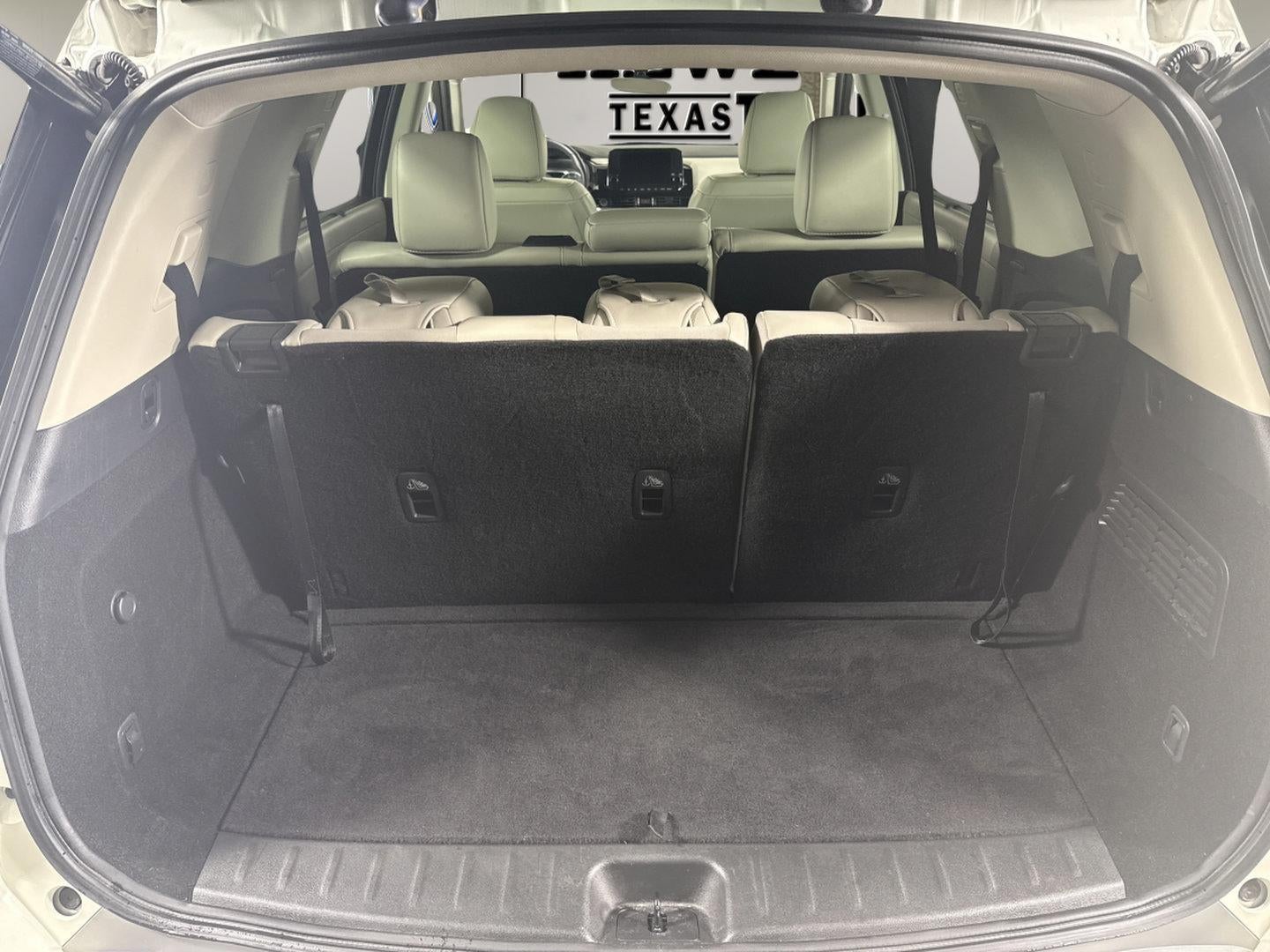 2024 Nissan Pathfinder SL FWD