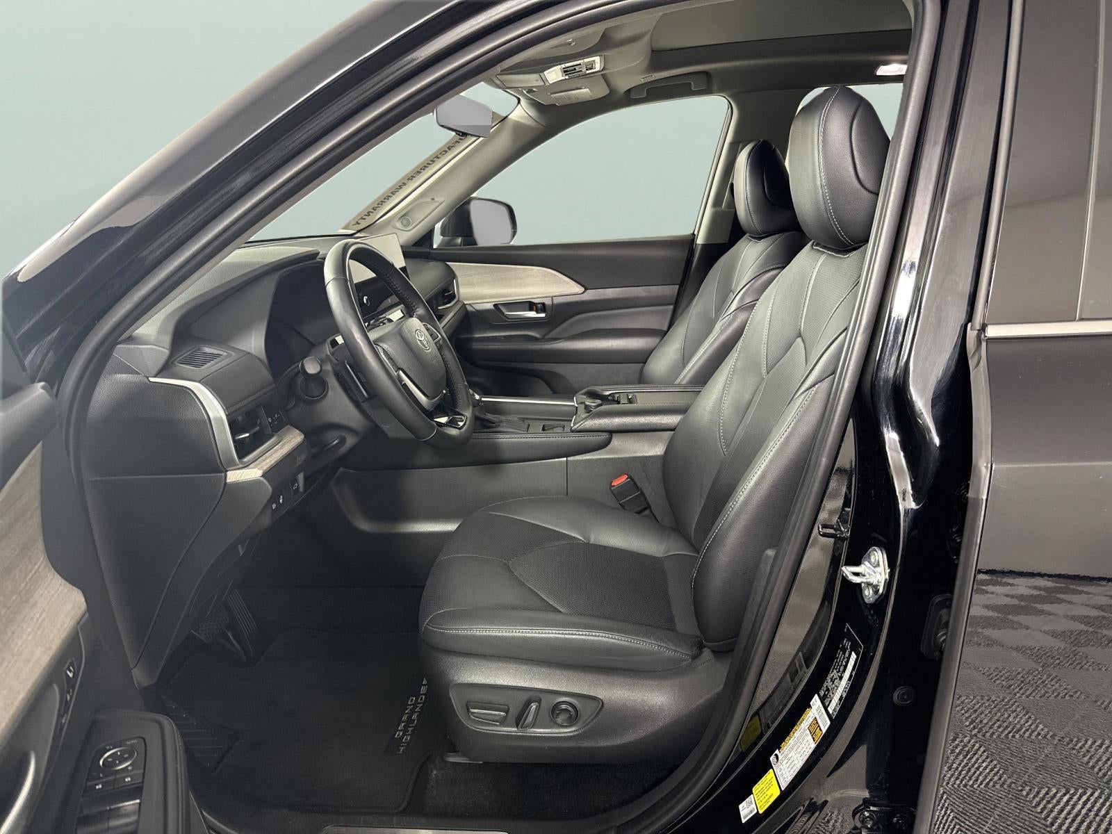 2026 Toyota Grand Highlander LE