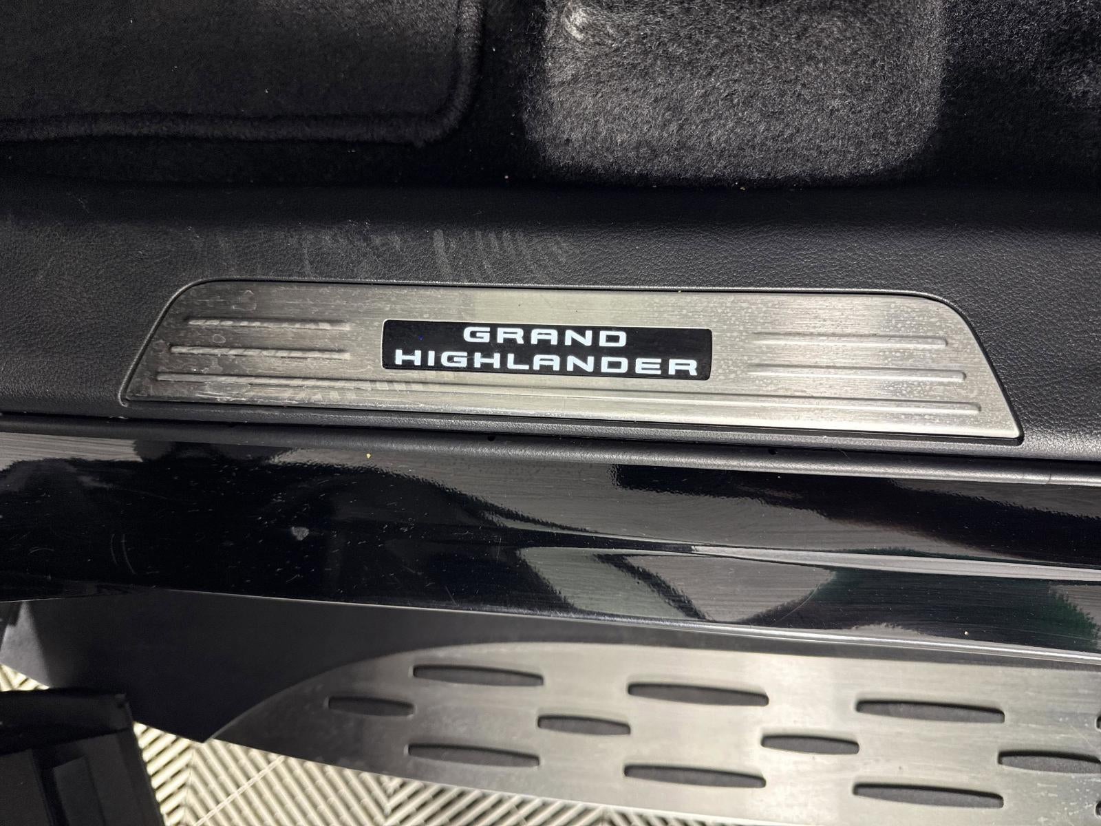 2026 Toyota Grand Highlander LE