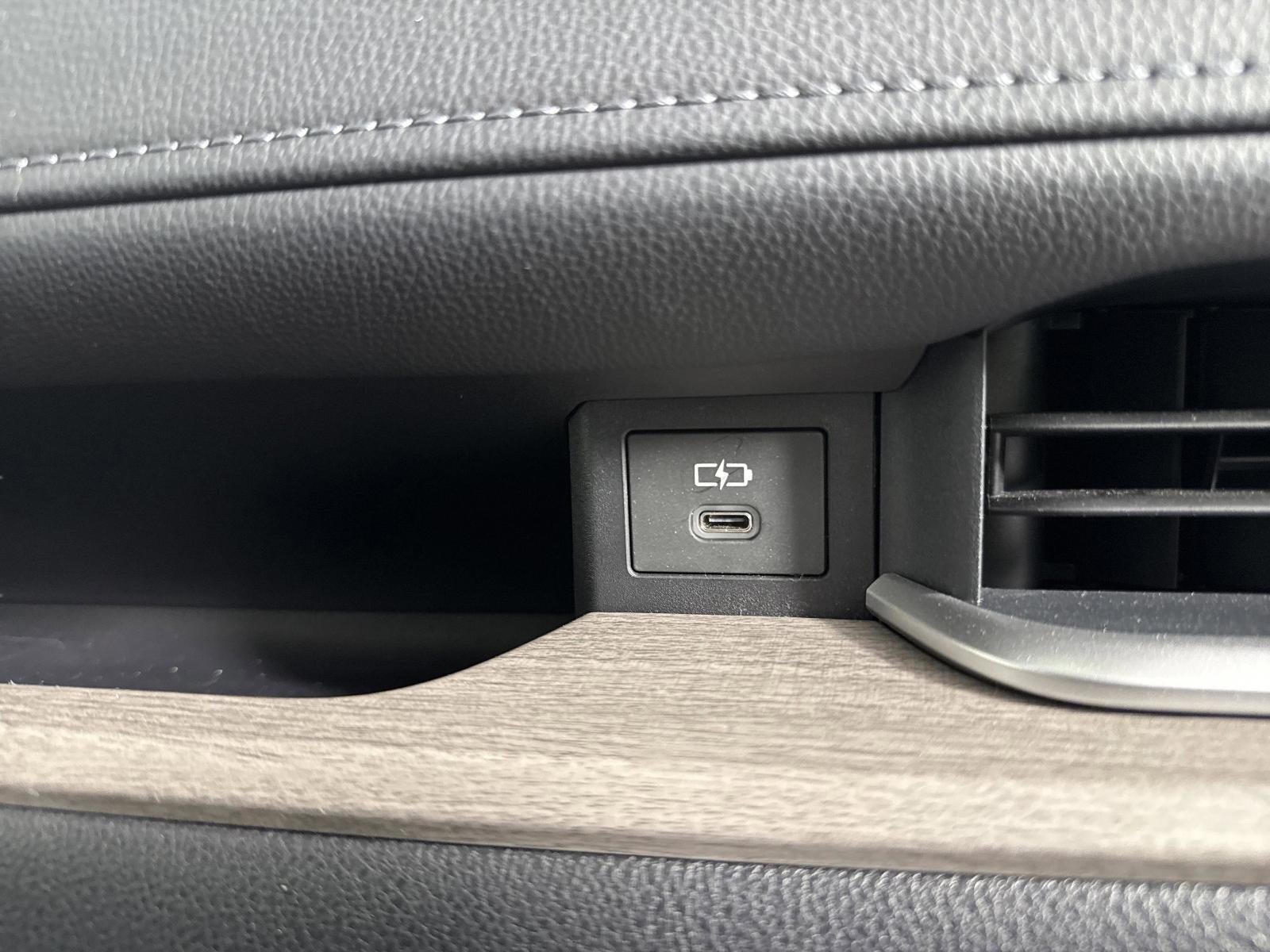 2026 Toyota Grand Highlander LE