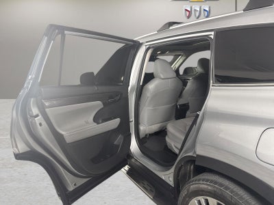 2024 Toyota Highlander Platinum