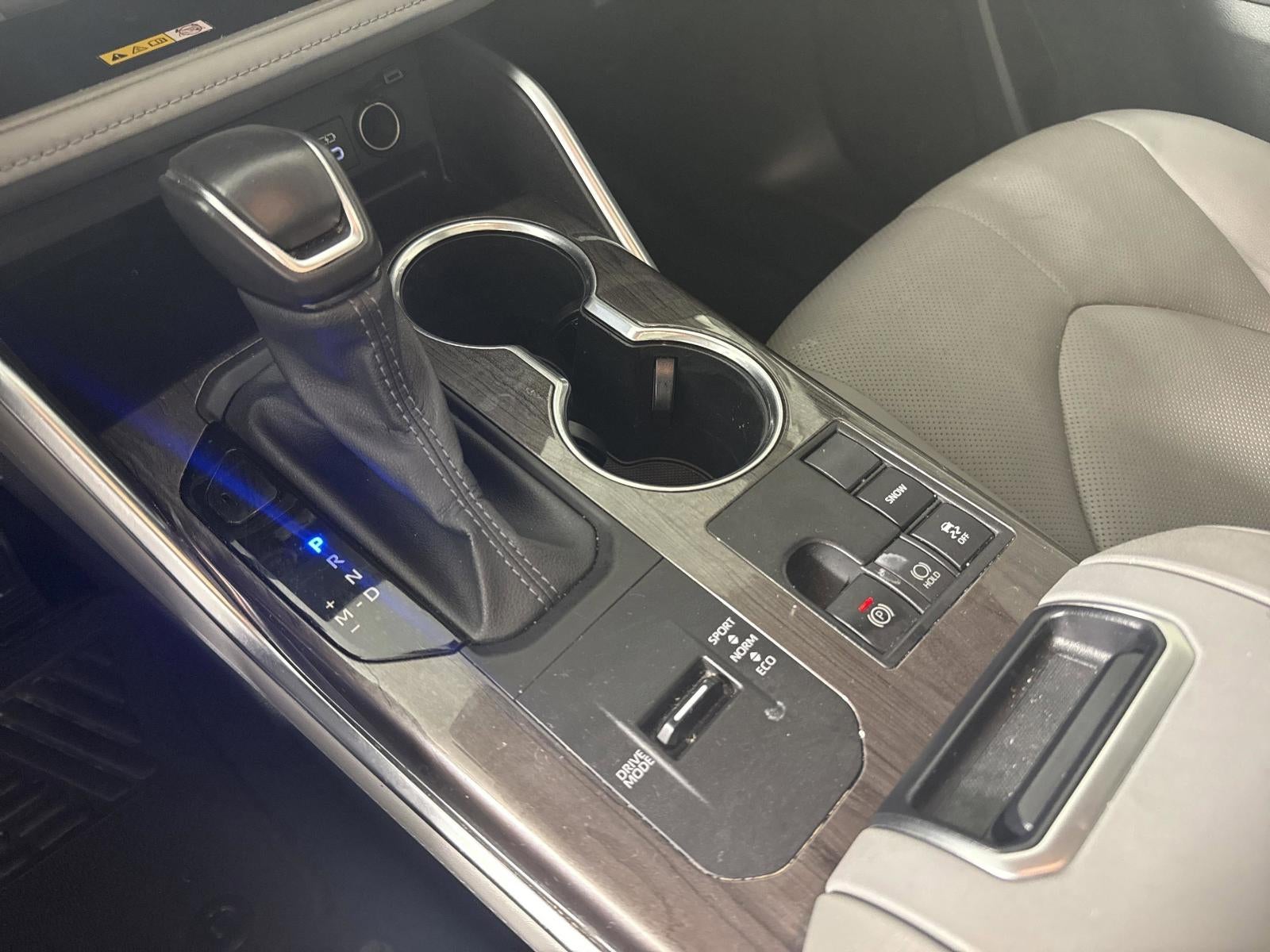 2024 Toyota Highlander Platinum