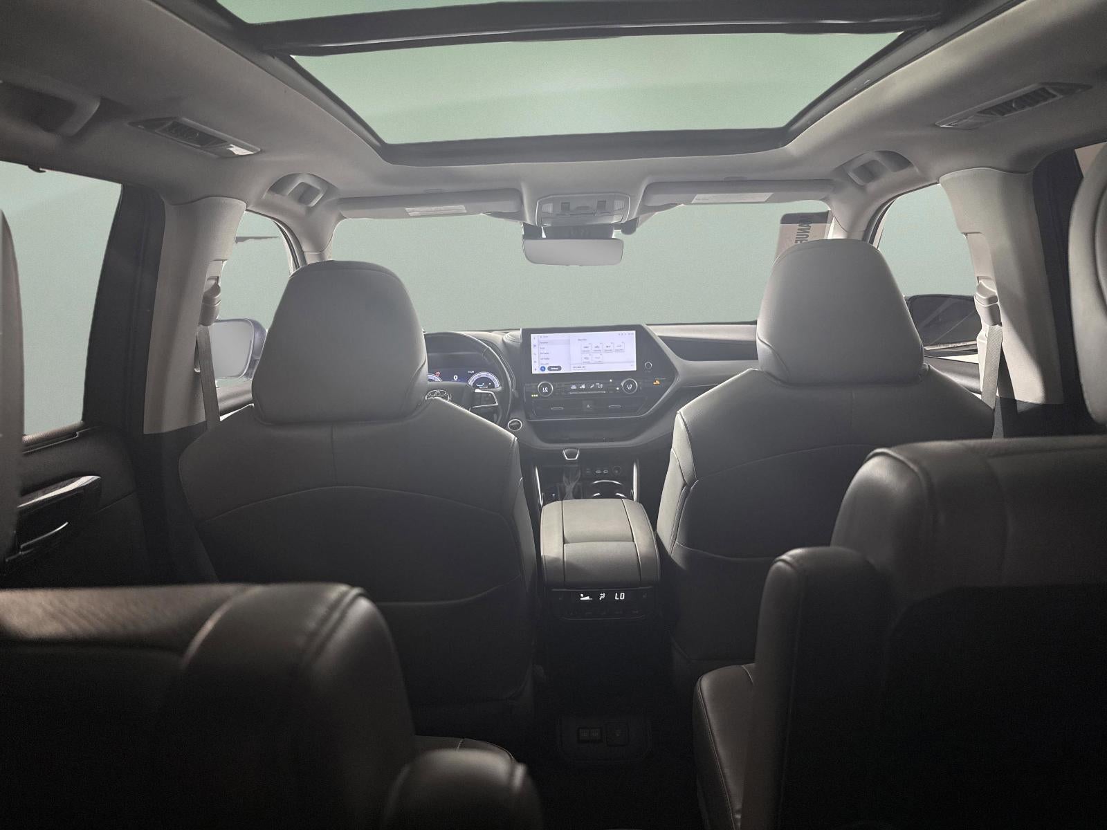 2024 Toyota Highlander Platinum