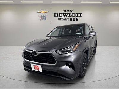 2022 Toyota Highlander LE