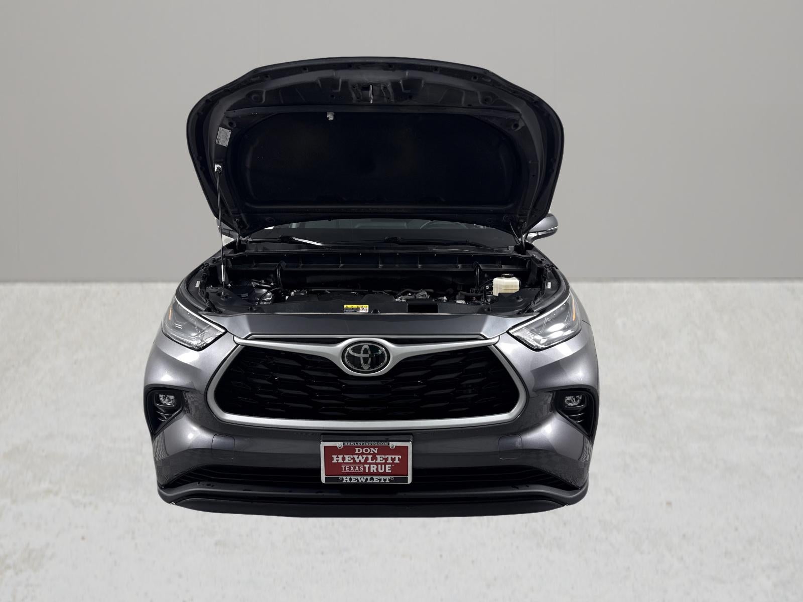 2022 Toyota Highlander LE