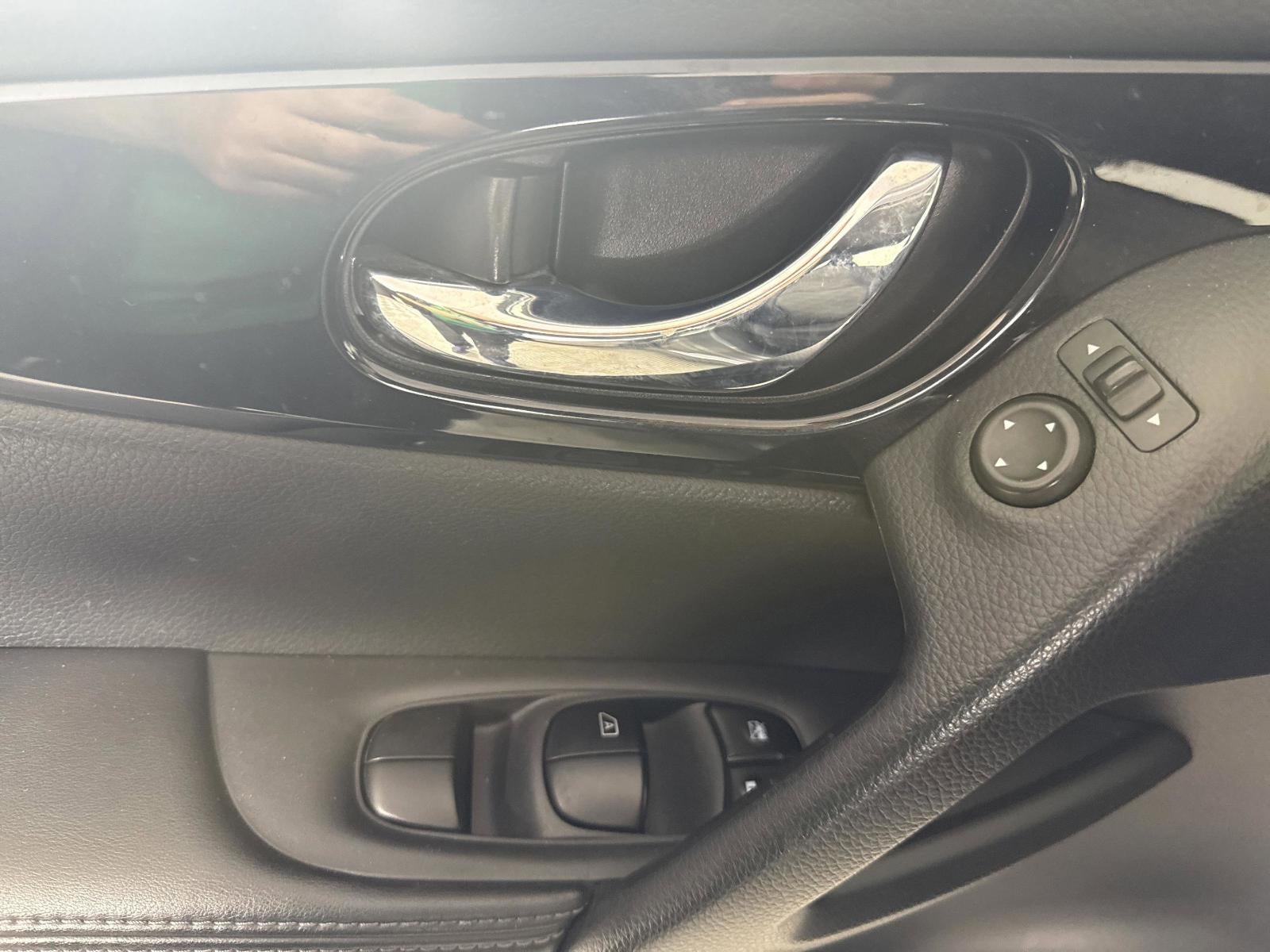 2017 Nissan Rogue Sport SV