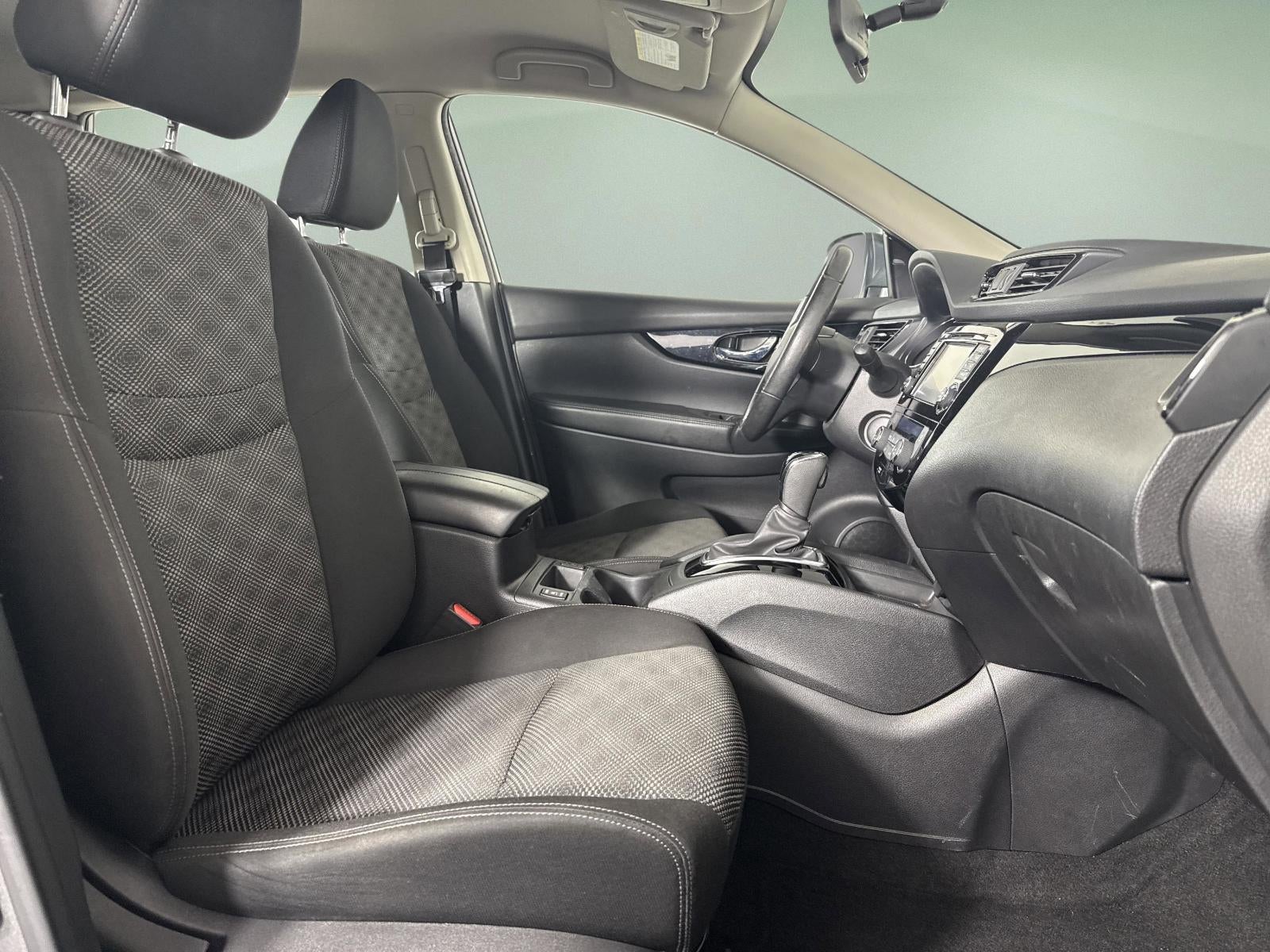 2017 Nissan Rogue Sport SV