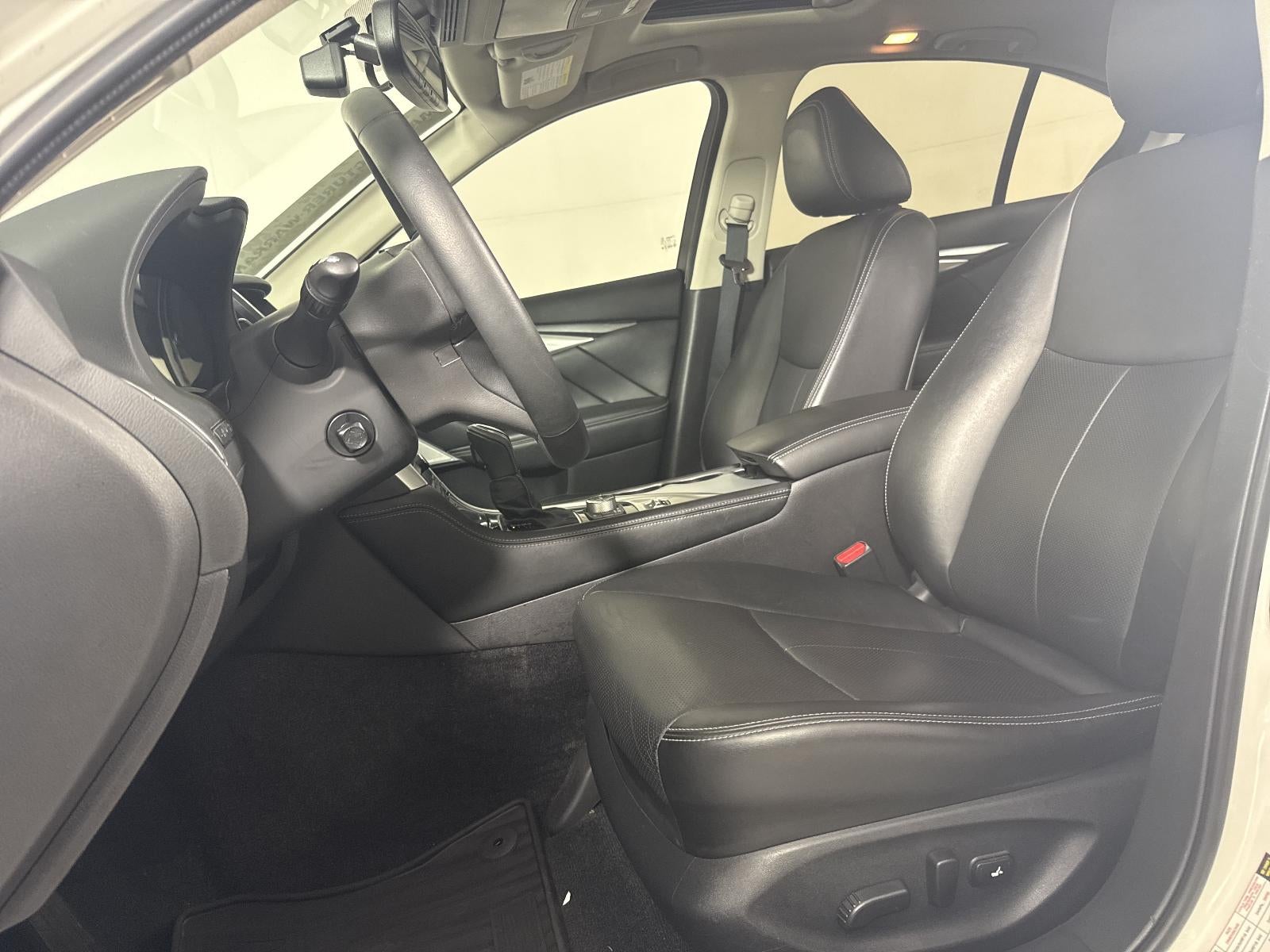 2023 INFINITI Q50 LUXE