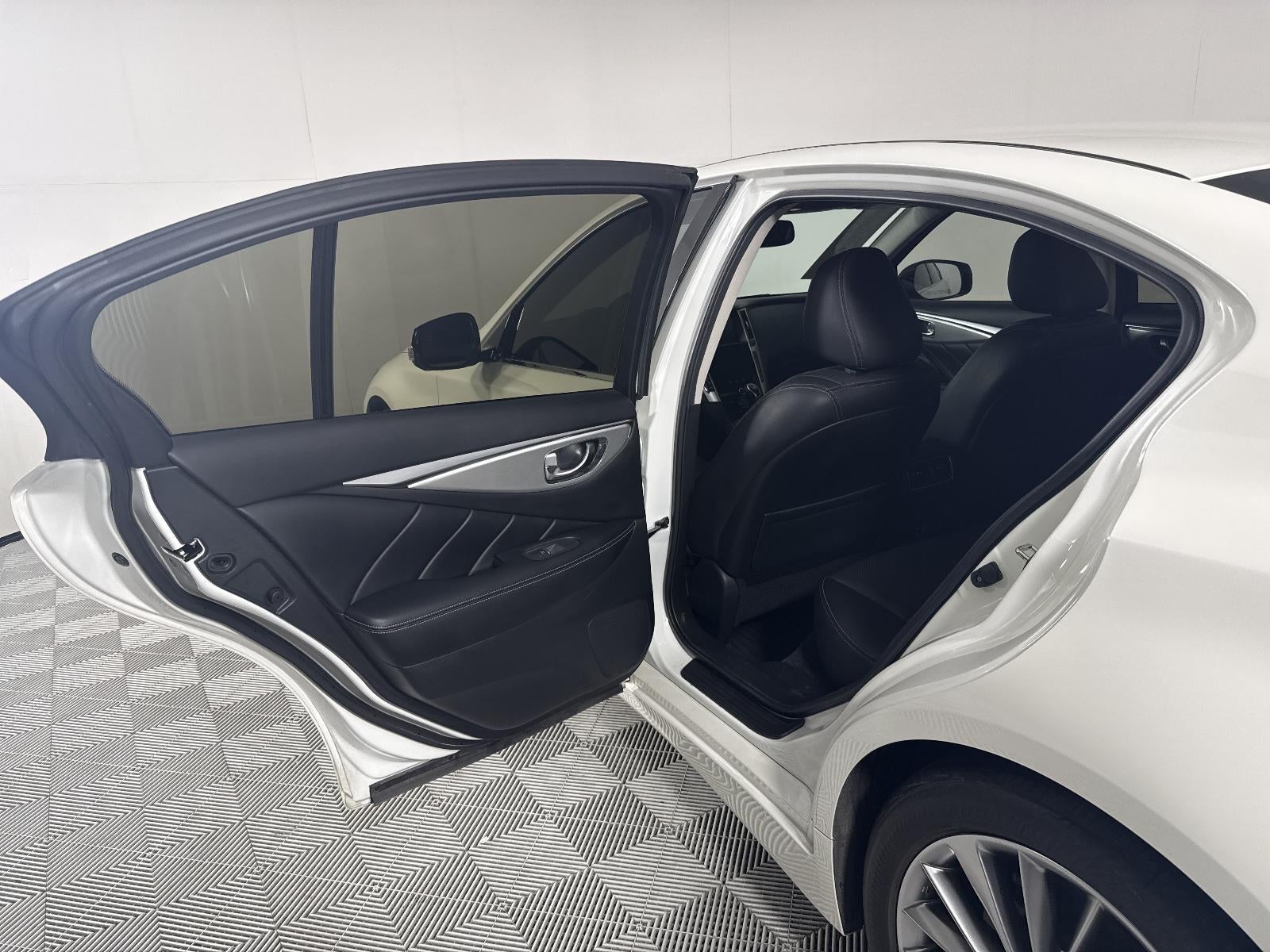 2023 INFINITI Q50 LUXE