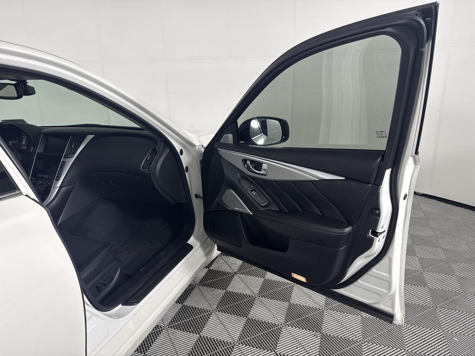 2023 INFINITI Q50 LUXE