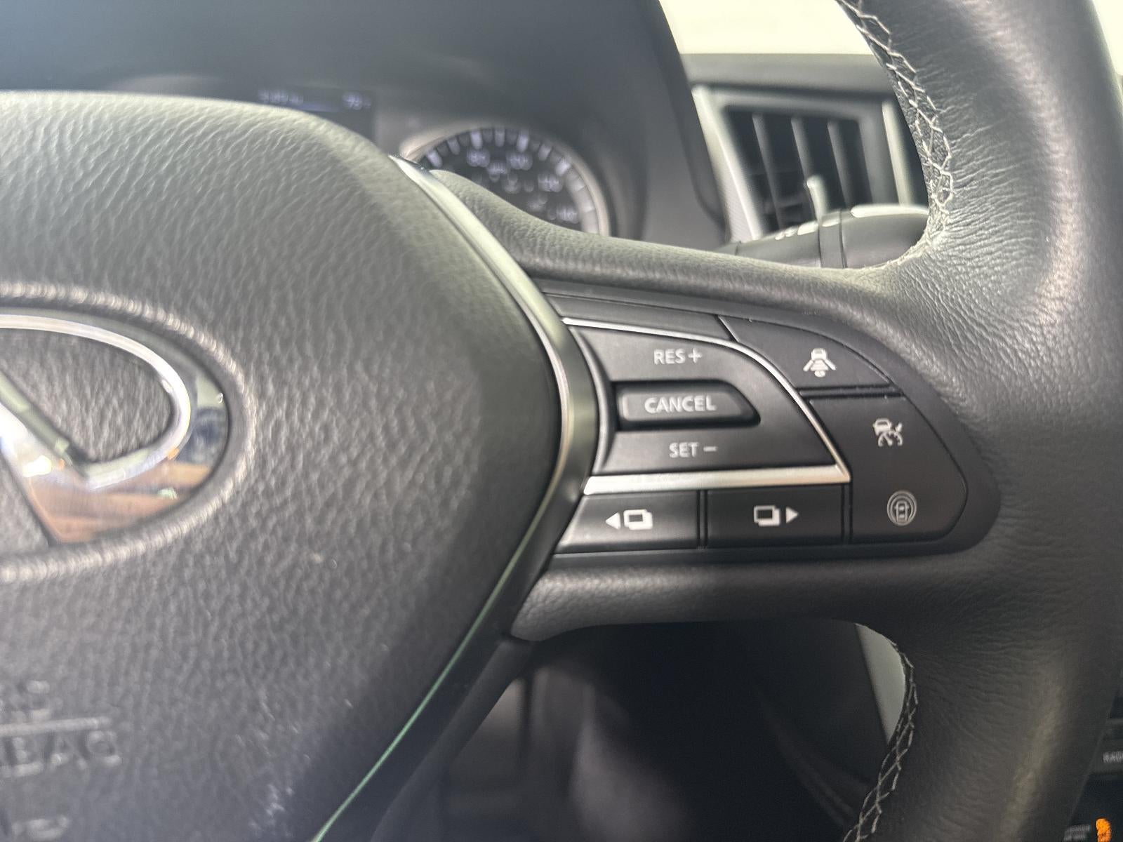 2023 INFINITI Q50 LUXE
