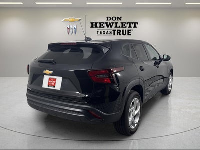 2025 Chevrolet Trax LS