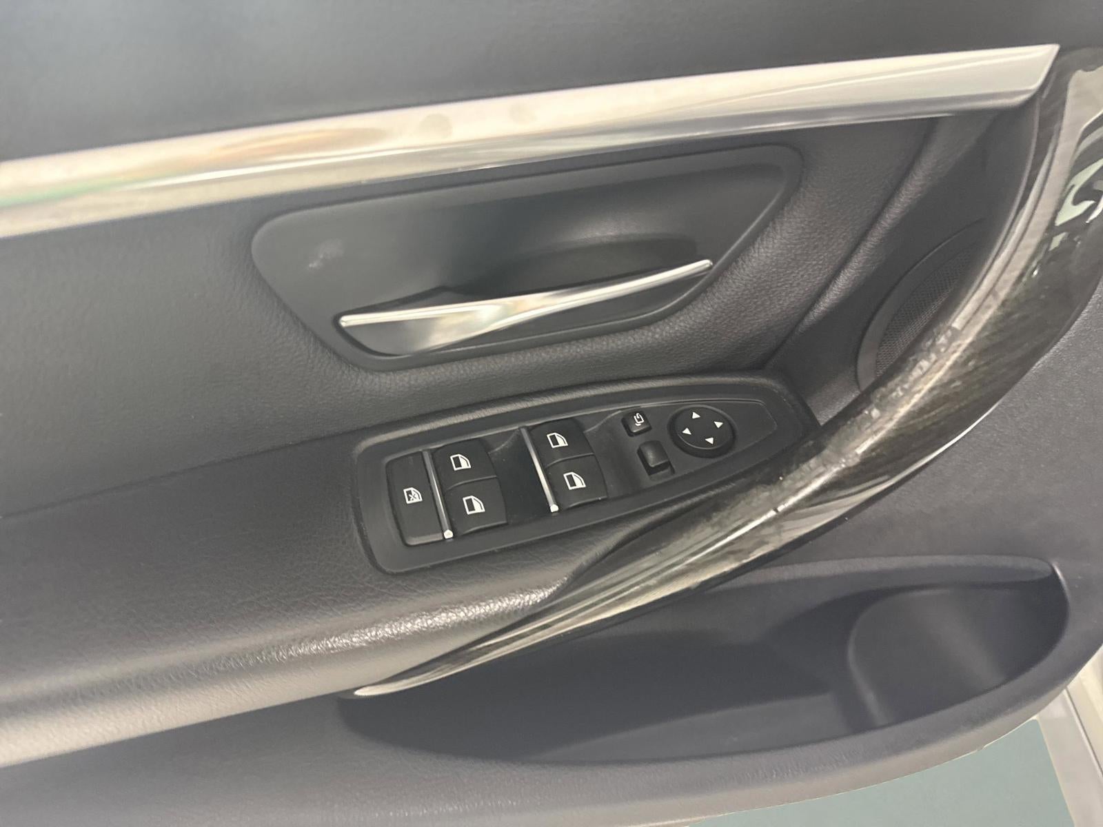 2017 BMW 3 Series 330i